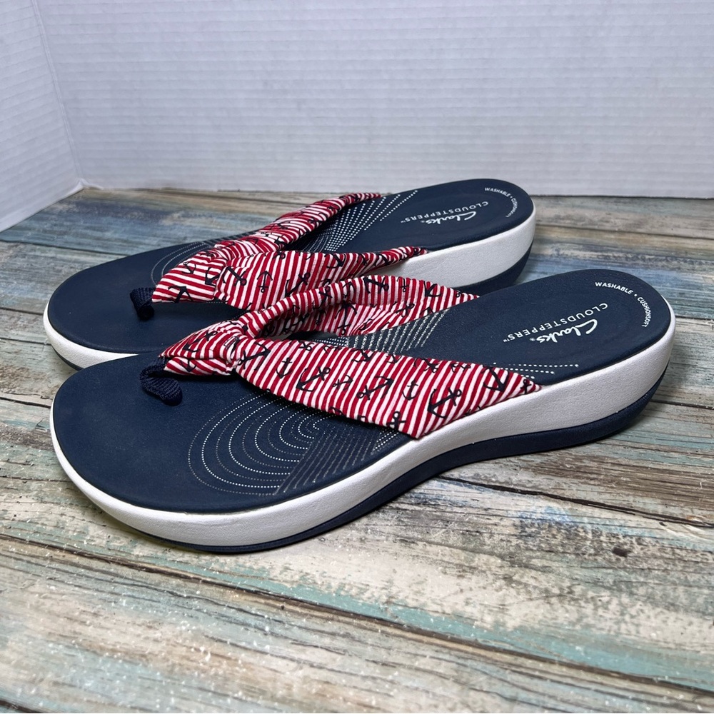 Clarks Cloudsteppers Arla Glison Red  Nautical Anchor Sandals Women Sz 10M